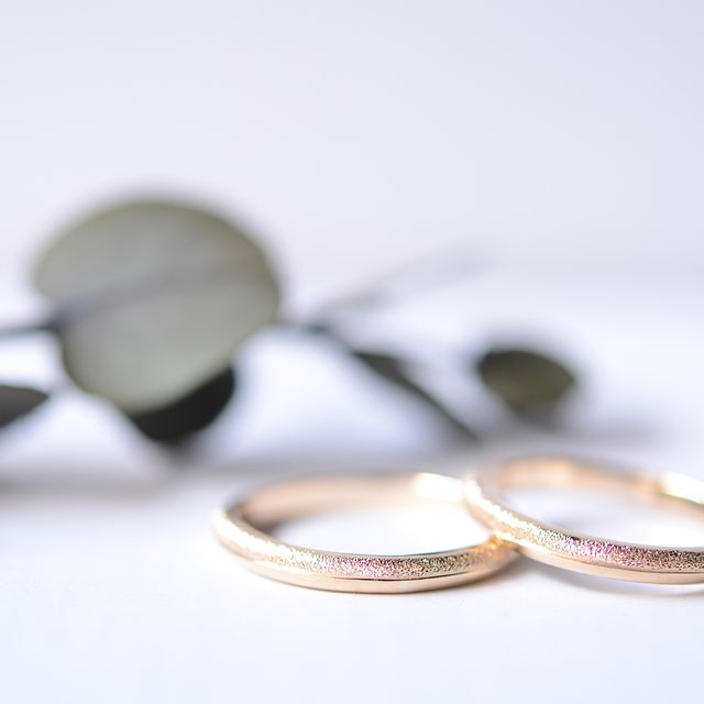 【CRAFY(クラフィ)の口コミ】 オプションになりますが内側に手書きのデザインを刻印できるので本当に世…