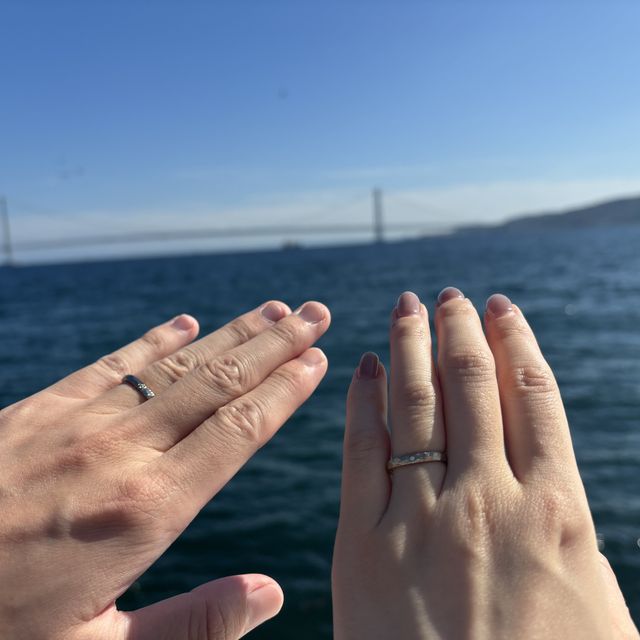 【mina.jewelry(ミナジュエリー)の口コミ】 他には無いデザインを求め、"まるしかく"の形を選択しました。…