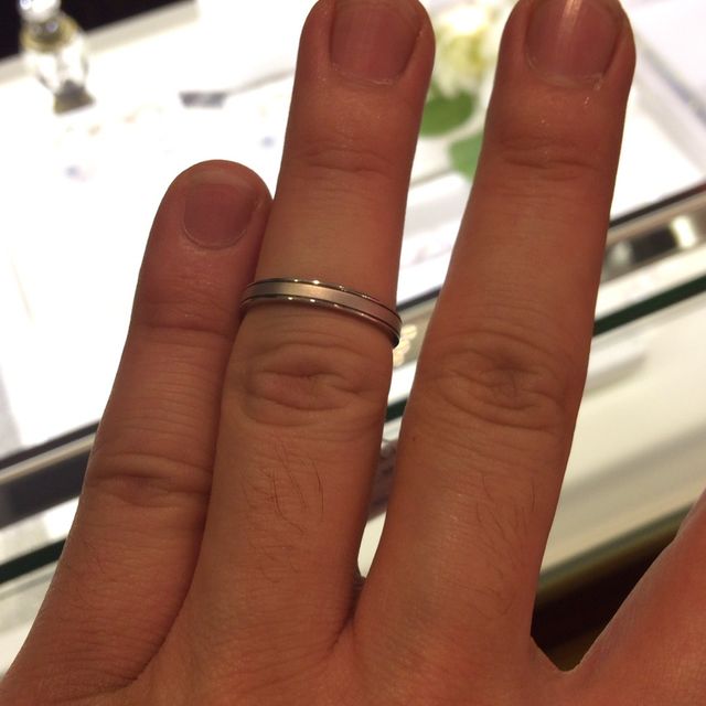 【JEWELRY  KAMATA(ジュエリーかまた)の口コミ】 とてもシンプルでかっこいいリングでした。

表面の仕上げもいろいろ変え…