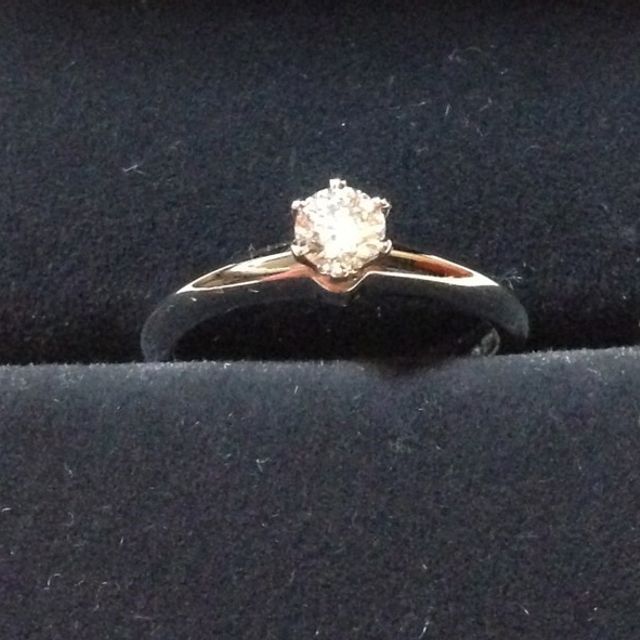 【ティファニー(Tiffany & Co.)の口コミ】 婚約指輪自体いるのか、いらないのかを話しながら、色々なお店を見ていた…