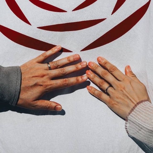 【出雲結(いずもゆい)の口コミ】 デザインがシンプルで、シーンを選ばずにずっとつけられるのがよかったで…