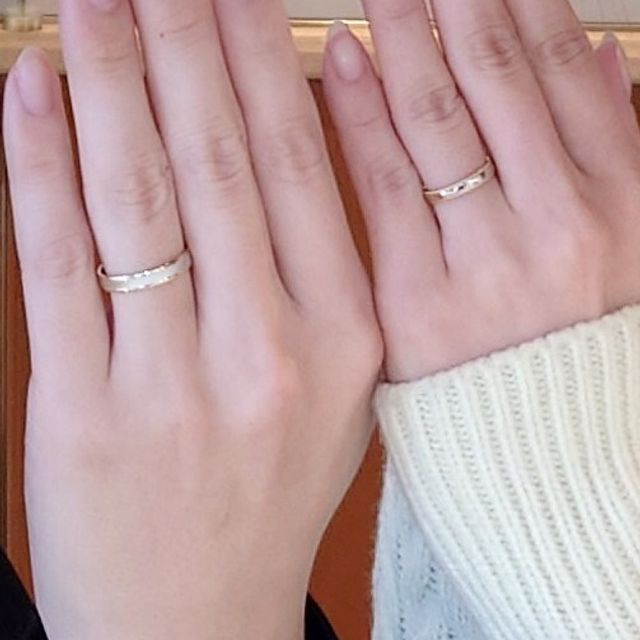 【BONDS(ボンズ)の口コミ】 2人で似合うものや好みが違ったので、違うデザインの指輪にしました。
結…