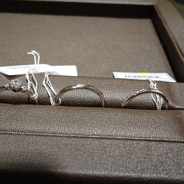 【アイプリモ(I-PRIMO)の口コミ】 気になっていたメレダイヤデザインの指輪で横から見たデザインも素敵で購…