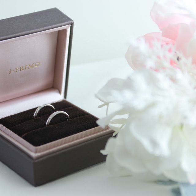 【アイプリモ(I-PRIMO)の口コミ】 どの面からみてもダイヤモンドが輝いて見え、デザインもおしゃれです。
婚…