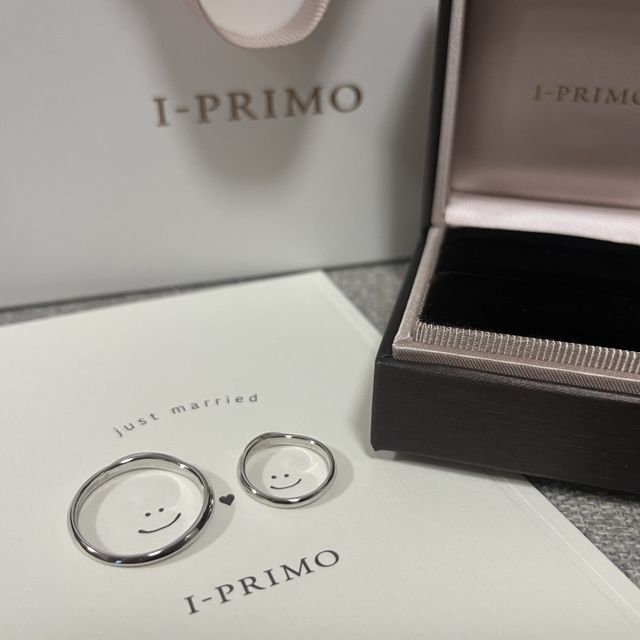 【アイプリモ(I-PRIMO)の口コミ】 指が綺麗に見えるウェーブタイプです。新郎用はトップの立体感とエッジラ…