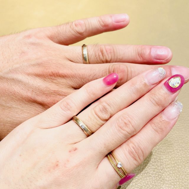 【CHRISTIAN BAUER(クリスチャンバウアー)の口コミ】 デザインで一番重視したのはバイカラー以上の配色。
このデザインは中央の…