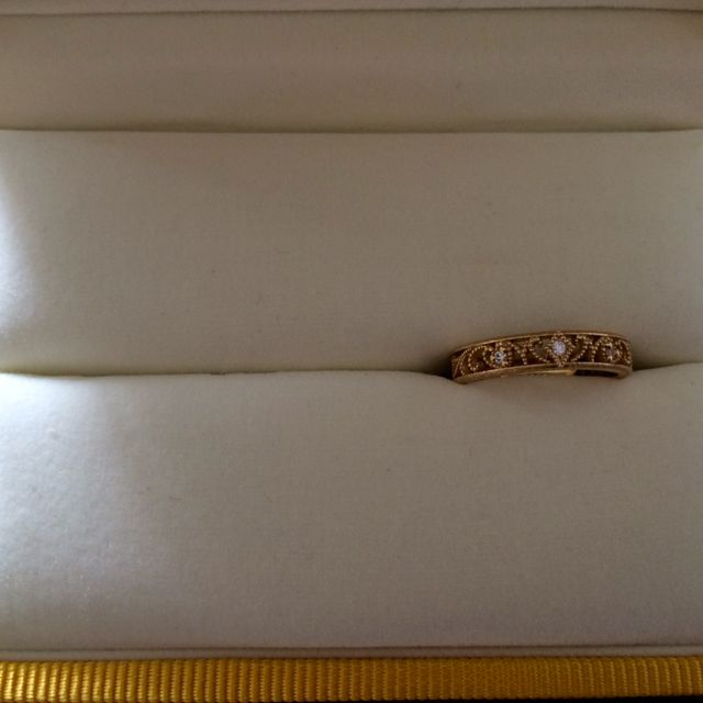 【ケイウノ ブライダル(K.UNO BRIDAL)の口コミ】 はじめはクラシコの指輪が気に入り検討していおですが、担当の方のすすめ…