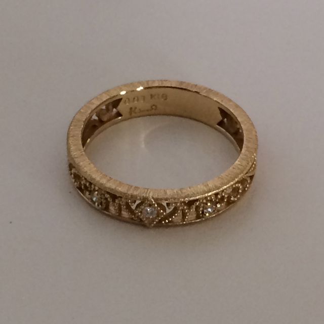 【ケイウノ ブライダル(K.UNO BRIDAL)の口コミ】 はじめはクラシコの指輪が気に入り検討していおですが、担当の方のすすめ…