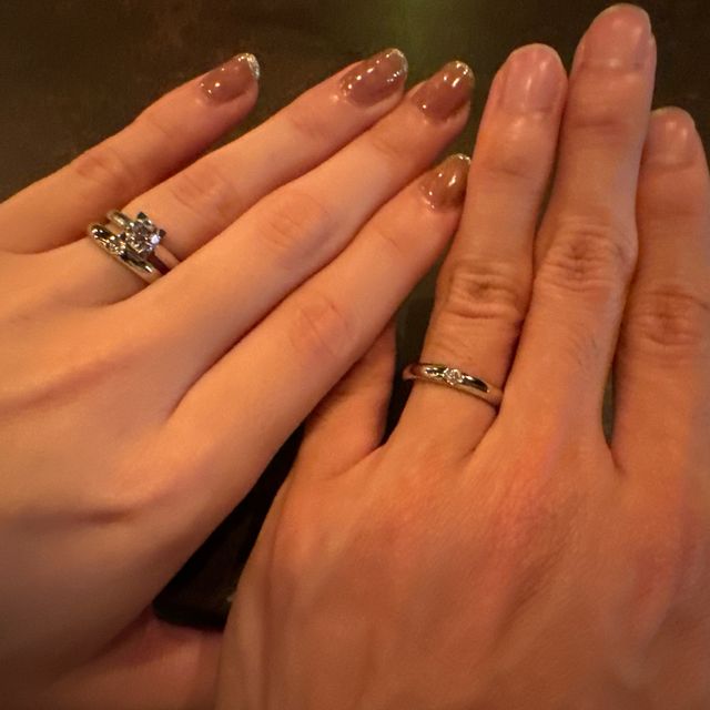 【ハリー・ウィンストン(Harry Winston)の口コミ】 夫婦で同じデザインを付けたいという希望で、シンプルでユニセックスなデ…