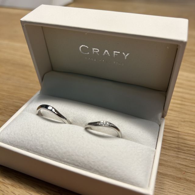 【CRAFY(クラフィ)の口コミ】 デザイン費をおさえることができ、石や金属の値段がほぼ商品価格になるの…