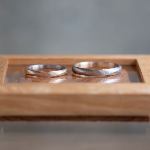 【Cayof(カヨフ)の口コミ】 基本的には素材、デザイン、仕上げが何種類かありそこから自分で組み合わ…