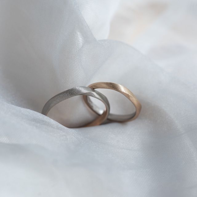 【Cayof(カヨフ)の口コミ】 基本的には素材、デザイン、仕上げが何種類かありそこから自分で組み合わ…