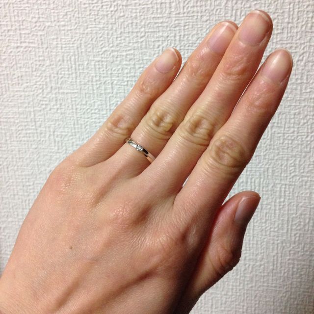 【STAR JEWELRY(スタージュエリー)の口コミ】 主人がウェーブのデザインがいいとの強いこだわりがあり、主人の気に入る…