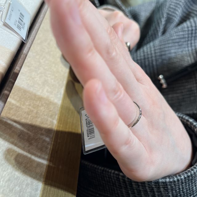 【ブルガリ(BVLGARI)の口コミ】 婚約指輪もブルガリにしたのですが、その指輪と重ね付けしたとき、結婚指…