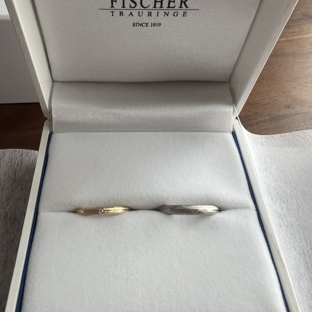【FISCHER(フィッシャー)の口コミ】 つけ心地がダントツに良かった。
指輪の内側が、滑らかで、つけていて肌に…