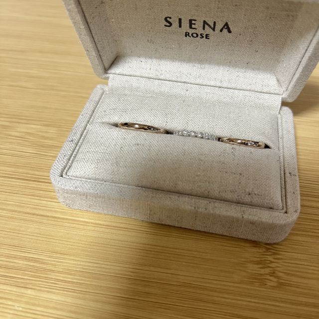 【SIENAROSE(シエナロゼ)の口コミ】 シエナロゼオリジナルのロゼチナという色味がとても気に入りました！ゴー…