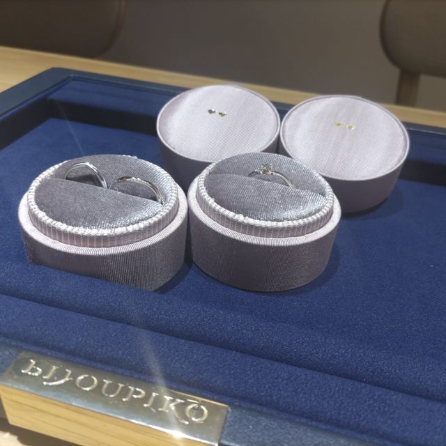 【LOVE NOTESの口コミ】 着け心地が軽く、とても良いです。仕事上でも付けたいこともあり、凄く目…