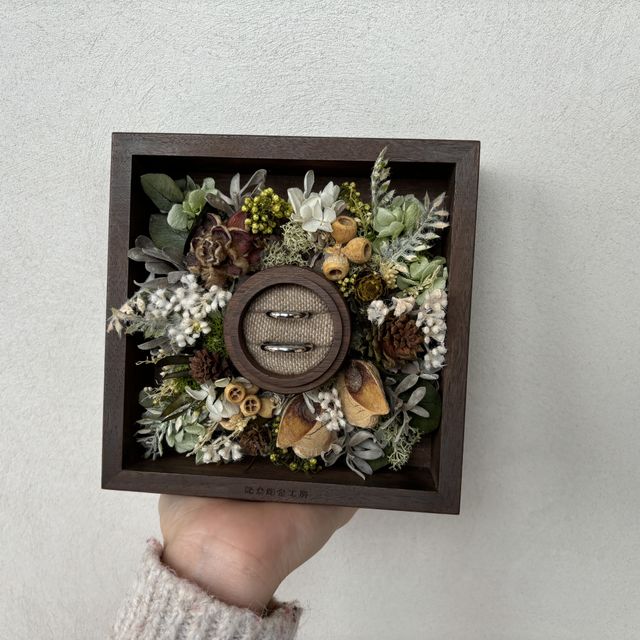 【鎌倉彫金工房の口コミ】 クリアな仕上げになっており、とても輝きを放ち、綺麗！
手作りの結婚指輪…