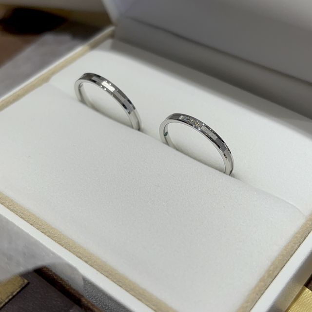 【PILOT BRIDAL(パイロットブライダル)の口コミ】 素材はP t999で純度が高く金属アレルギーでも安心して着けられます。
2人…