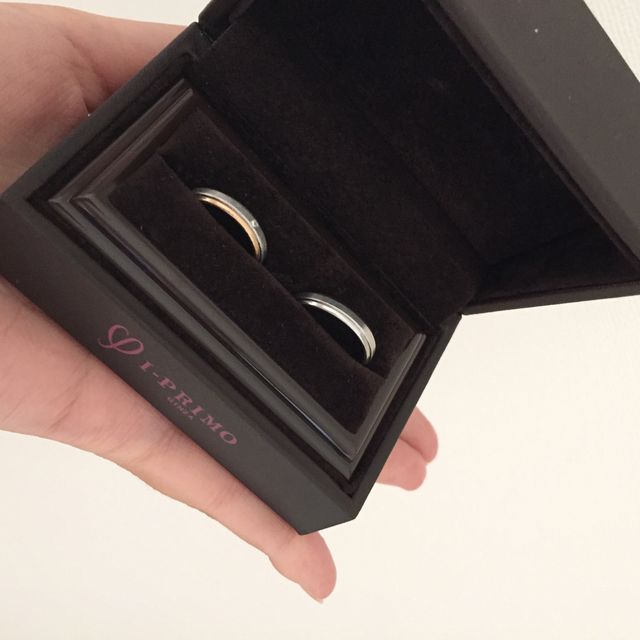 【アイプリモ(I-PRIMO)の口コミ】 男性ようが二重のプラチナになっていて上のプラチナ部分がくすみ加工にな…