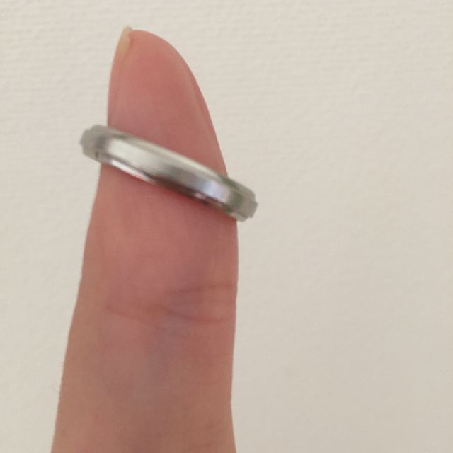 【アイプリモ(I-PRIMO)の口コミ】 男性ようが二重のプラチナになっていて上のプラチナ部分がくすみ加工にな…