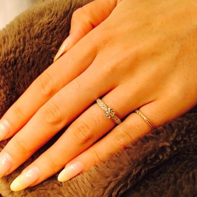 【エクセルコダイヤモンド(EXELCO DIAMOND)の口コミ】 とにかくダイヤモンドがきれい！それに、よりダイヤモンドが際立つデザイ…