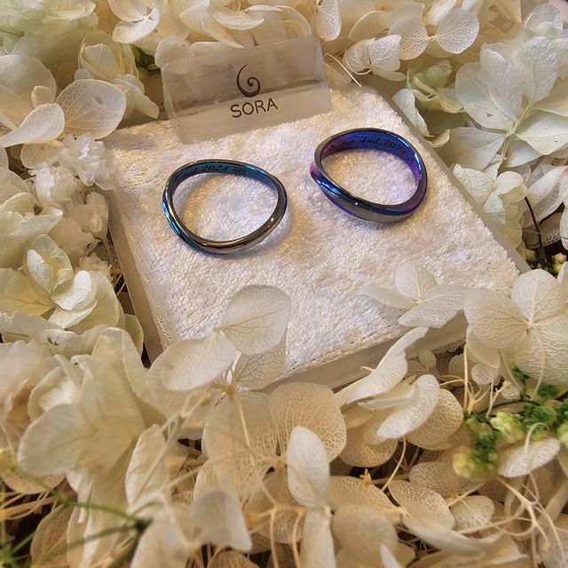 【SORA(ソラ)の口コミ】 同じブランドですがデザインはお互い好きな形を探し、2人で別々にしました…