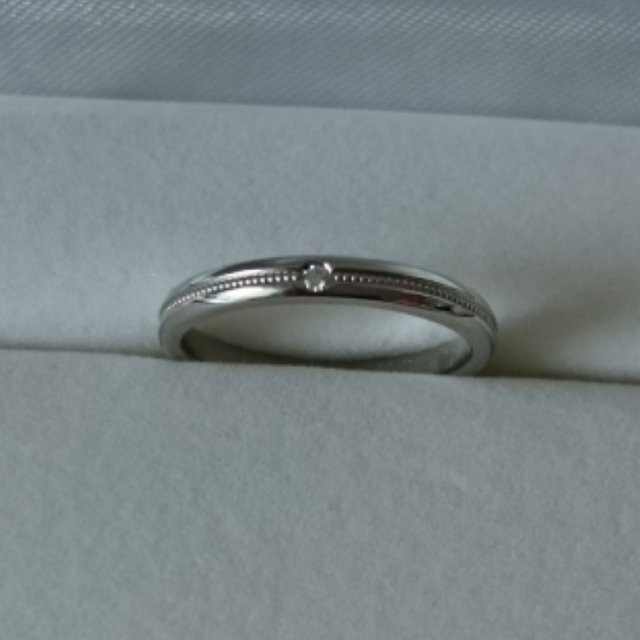 【Timeless ones Lovers(タイムレスワンズラバーズ)の口コミ】 小さくてもいいので女性用はダイヤが欲しかったです。
カットが綺麗なので…