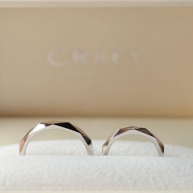 【CRAFY(クラフィ)の口コミ】 指輪を手作りできるお店です。自分たちが好きなデザインを提案し、作らさ…