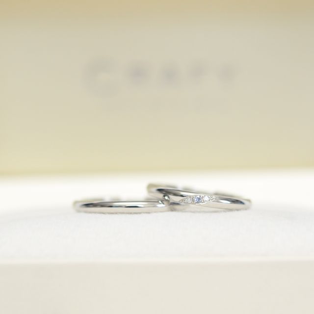 【CRAFY(クラフィ)の口コミ】 幅2mm、鏡面仕上げのシンプルなデザイン。幅が細めなので刻印ができるか心…