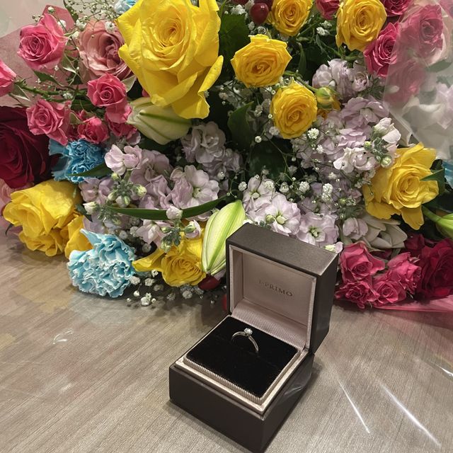 【アイプリモ(I-PRIMO)の口コミ】 シンプルなデザインにダイヤモンドが光輝き、とても良いです。価格もお手…