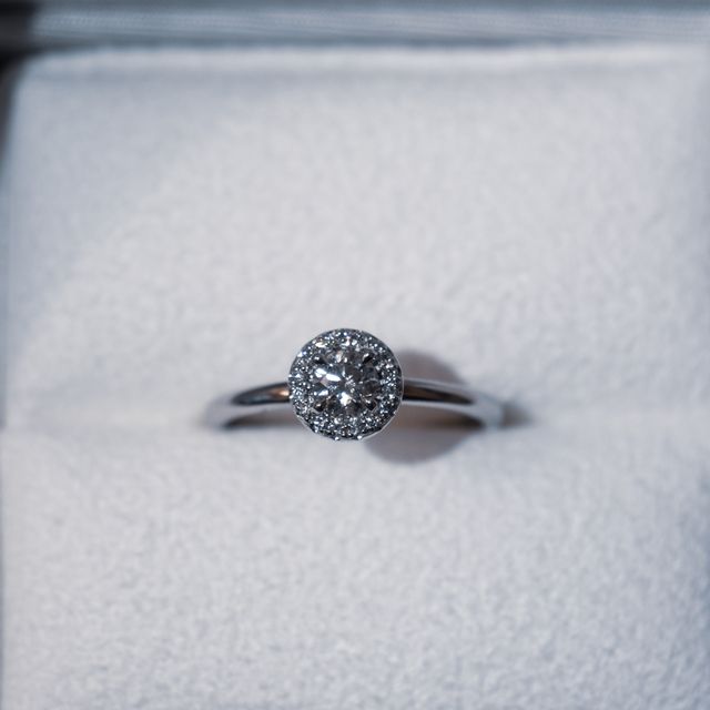 【ENUOVE(イノーヴェ)の口コミ】 毎週末くらい着けれる、カジュアルに結婚指輪と重ね付けできるものを探し…