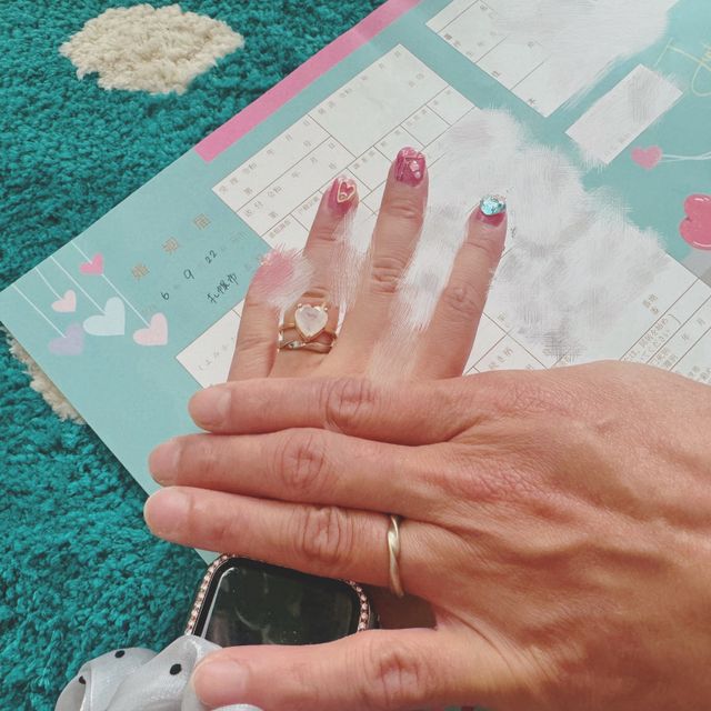 【Smith(工房スミス)札幌店の口コミ】 指輪のデザインはメビウスにしました。
全部試着し肌の色に合うというアド…