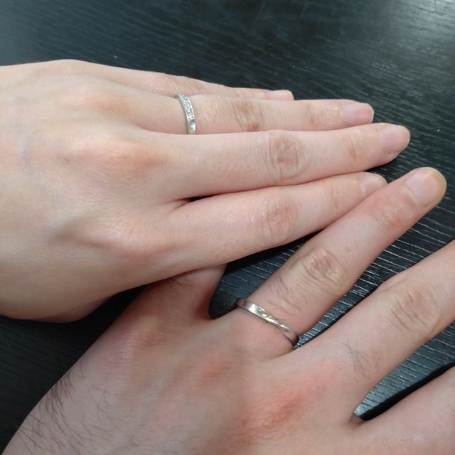 【CRAFY(クラフィ)の口コミ】 指輪は手作りで、お互いに作って交換しました。
素材はPT950
ワックスのリ…