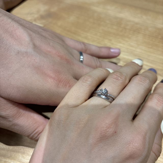 【出雲結(いずもゆい)の口コミ】 デザインがシンプルでずっとつけれるものだなと感じました。また、指輪の…