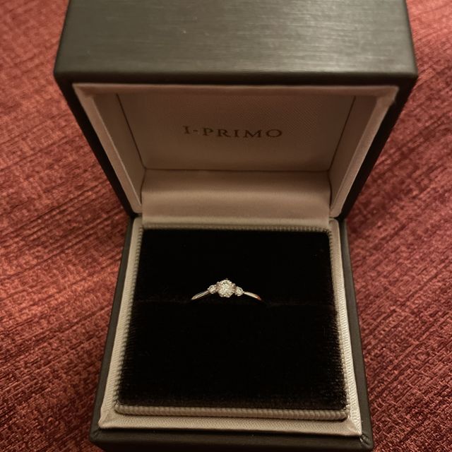 【アイプリモ(I-PRIMO)の口コミ】 重ね付けに向いているデザインだと思います。また、昼に見ても夜に見ても…