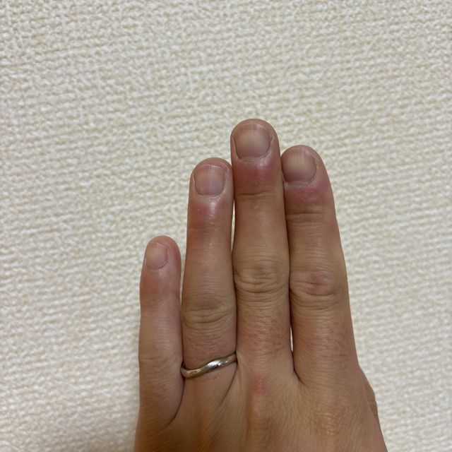 【アイプリモ(I-PRIMO)の口コミ】 指輪のデザインがシンプルなところです。男らしくリング少し太いところも…