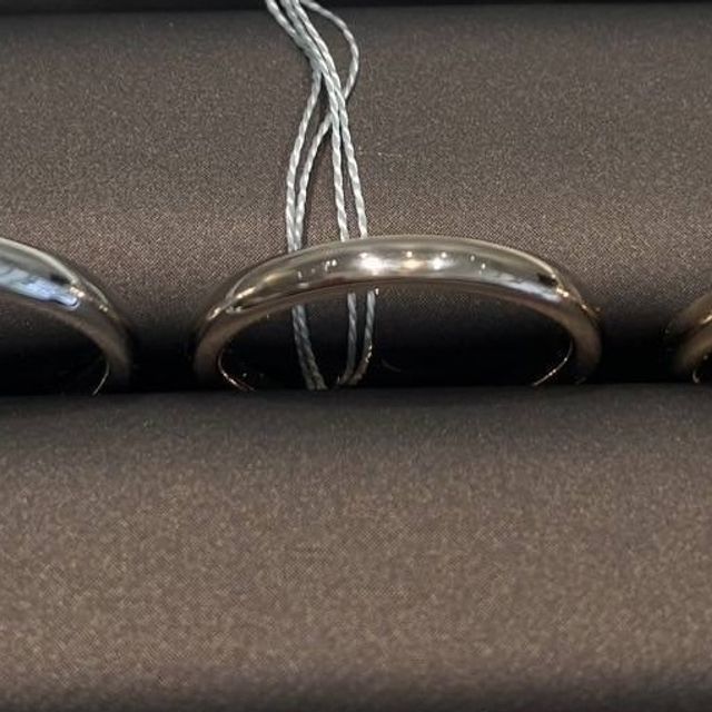 【アイプリモ(I-PRIMO)の口コミ】 シンプルだけど他とかぶらない、素材の色が珍しいこちらのリングにひかれ…