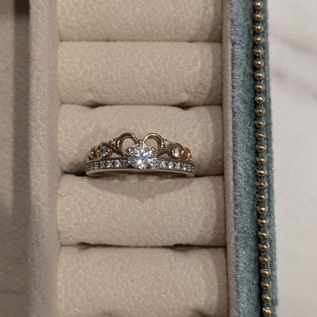 【AMOUR AMULET(アムール・アミュレット)の口コミ】 色々なブランドを回りましたが、あまり人が持っていない。デザインが欲し…