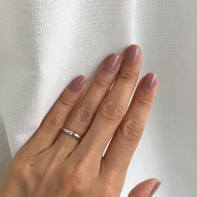 【銀座ダイヤモンドシライシの口コミ】 色々なお店で、指輪の試着をした結果、自分達の手に合う指輪を見つけれま…