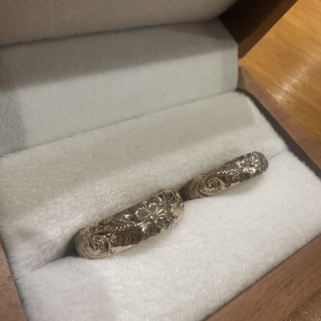 【PUAALLY(プアアリ)の口コミ】 他にはないデザインが好きで実際に見に行きました。彫りがすごく綺麗で、…