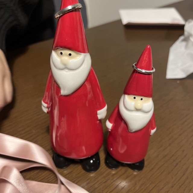 【アイプリモ(I-PRIMO)の口コミ】 ストレートのザ、結婚指輪らしい形ながら近くで見ると細かいダイヤモンド…