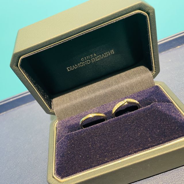【銀座ダイヤモンドシライシの口コミ】 デザインはシンプルかつゴージャスなダイヤモンドリリー｡
キラキラ輝いて…