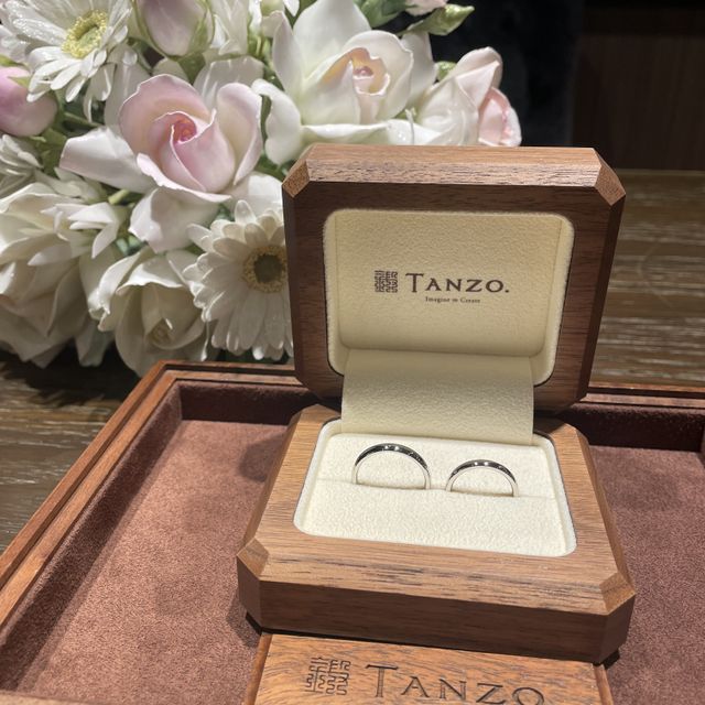 【TANZO.(鍛造指輪)の口コミ】 鍛造オリジナル手法により、繋ぎ目なく頑丈に作られている点が安心してつ…