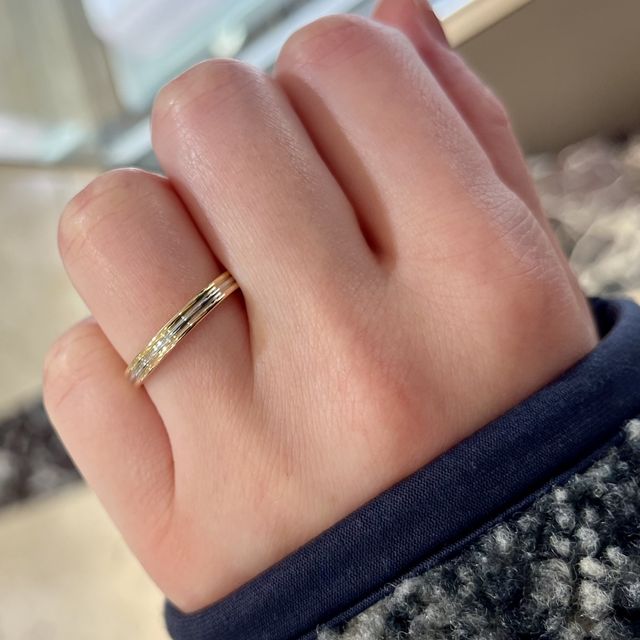 【ヴァンドーム青山(VENDOME AOYAMA)の口コミ】 キラキラしたものが苦手でダイヤは付いていないが艶があり綺麗だった。
3…