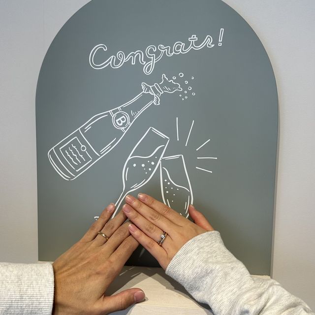 【ENUOVE(イノーヴェ)の口コミ】 シンプルなデザインで、丸みを帯びた形と指にフィットする付け心地が気に…