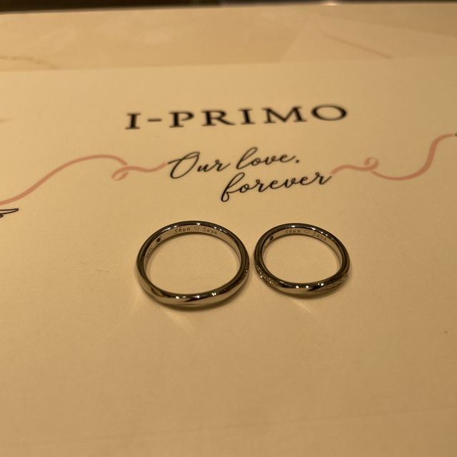 【アイプリモ(I-PRIMO)の口コミ】 デザインがウェーブで可愛さもありつつ大人っぽい雰囲気で決めました。仕…