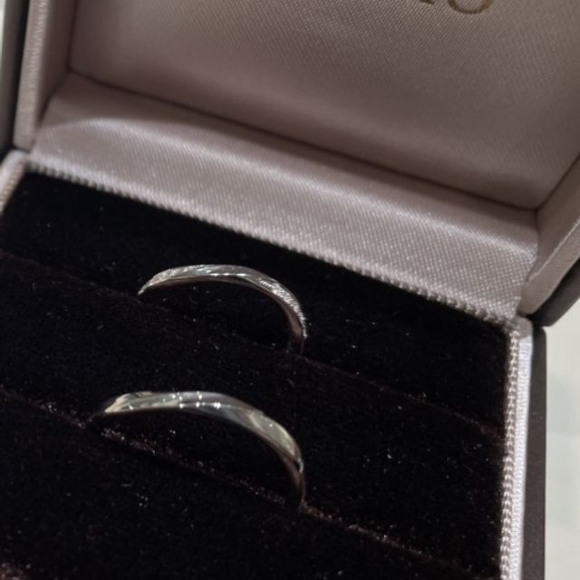 【アイプリモ(I-PRIMO)の口コミ】 デザインがウェーブで可愛さもありつつ大人っぽい雰囲気で決めました。仕…