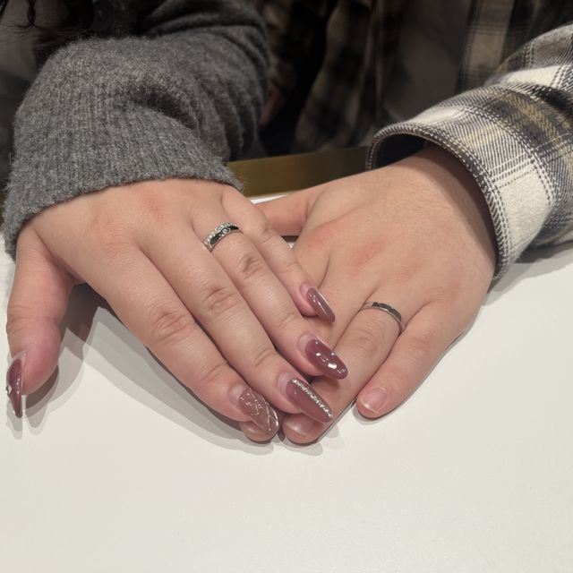 【ラザール ダイヤモンド(LAZARE DIAMOND)の口コミ】 なんといってもこのデザイン！存在感があってプラチナの面がキラキラ輝く…