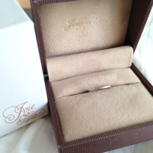【Joie de treat.(ジョア・ドゥ・トリート)の口コミ】 指になじんで存在感の無い細いリングを探していました。他のブランドでは…